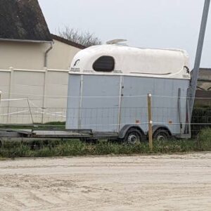 van porte calèche