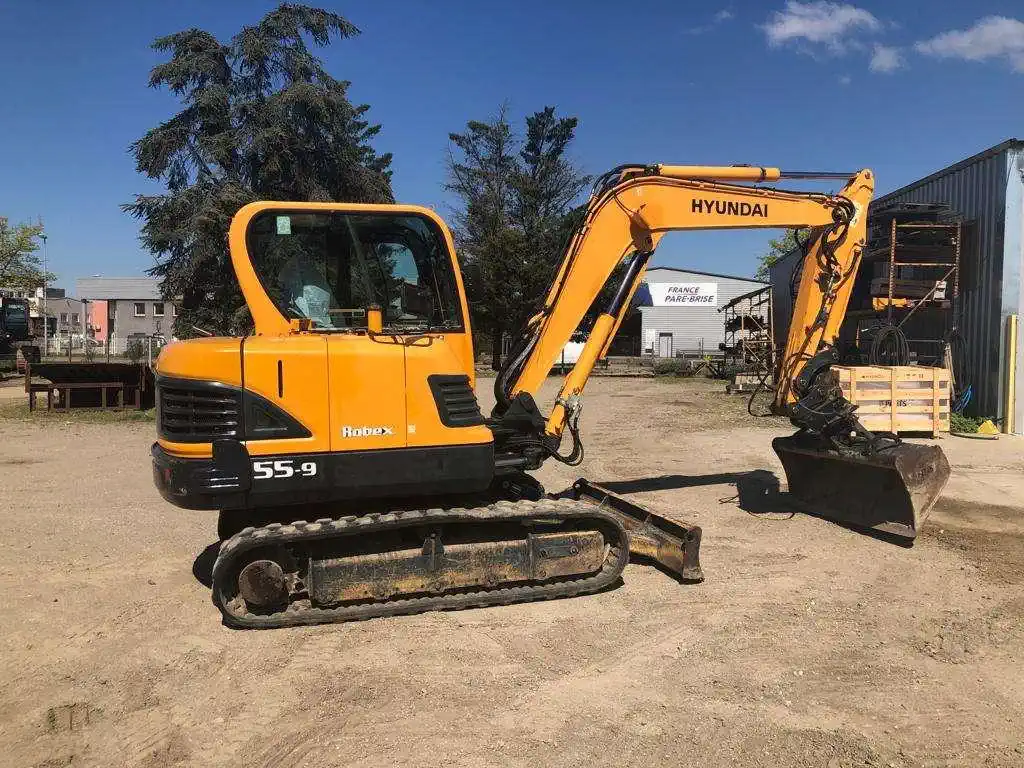 Mini-pelle Hyundai R55-9 5,5T – Occasion Fiable