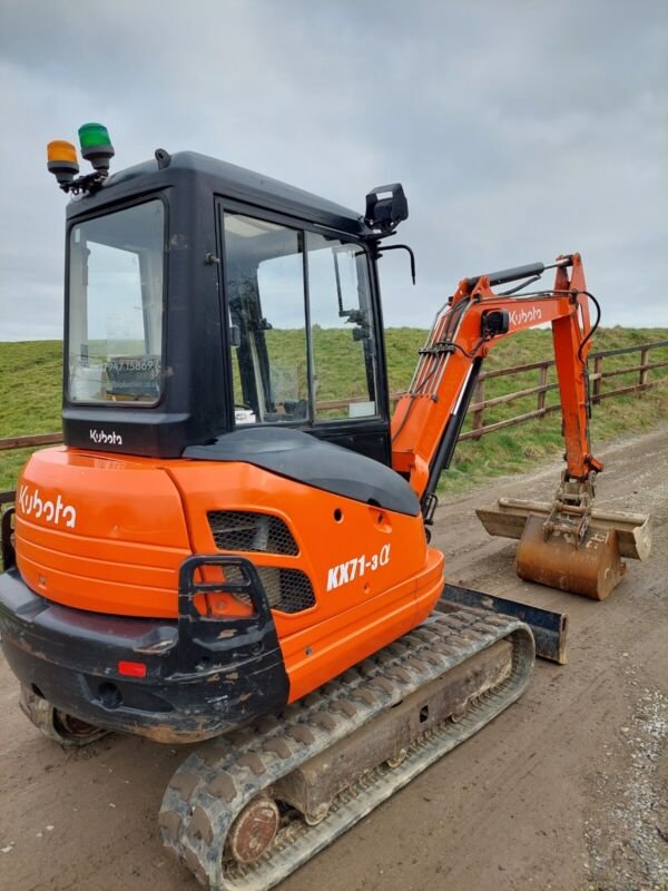 Mini-pelle Kubota KX71-3 2012 – 2,5T Excellent État – Image 6