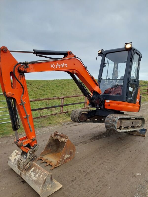 Mini-pelle Kubota KX71-3 2012 – 2,5T Excellent État – Image 5