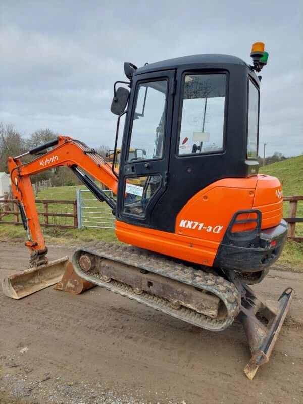 Mini-pelle Kubota KX71-3 2012 – 2,5T Excellent État